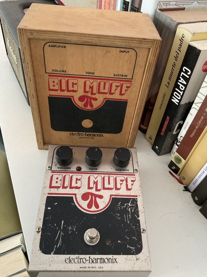 The NYC Classic BIG MUFF π de segunda mano · Foto 1 de 4 · Sevilla · 200 €