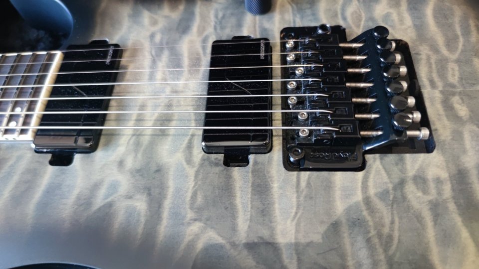 ESP LTD M-1007B QM charcoal burst satín 7 cuerdas. de segunda mano · Foto 10 de 10 · Badajoz · 1500 €