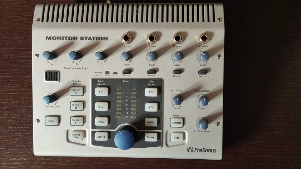 Presonus Monitor Station