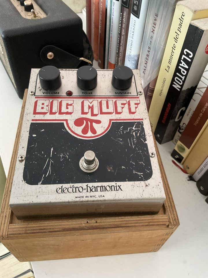 The NYC Classic BIG MUFF π de segunda mano · Foto 4 de 4 · Sevilla · 200 €