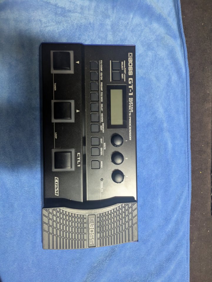 BOSS GT1 perfecto estado de segunda mano · Foto 3 de 4 · Guadalajara · 105 €