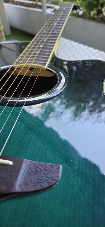 Yamaha APX500II de segunda mano · Foto 9 de 10 · Madrid · 175 €