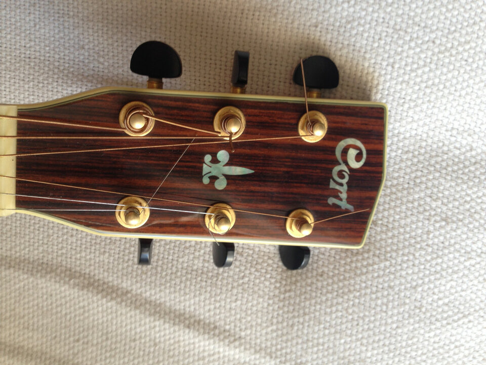 Cort CJ10X natural gloss