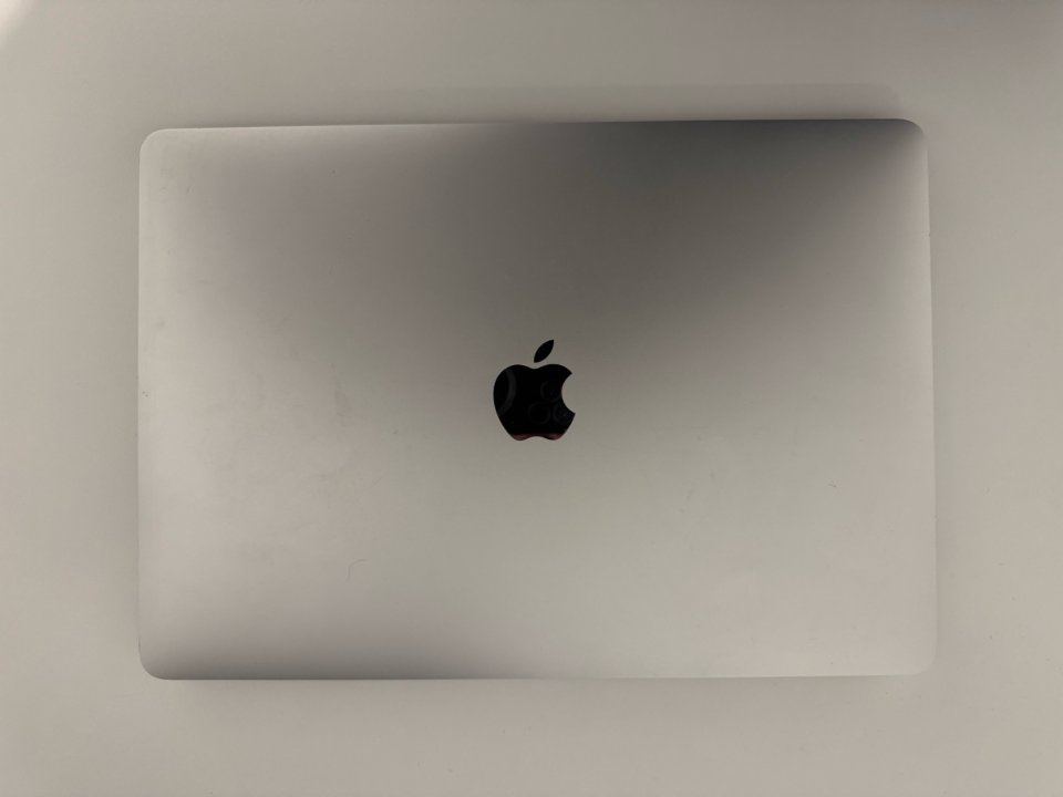 MacBook Pro M1 2020 500GB (pantalla a reparar)