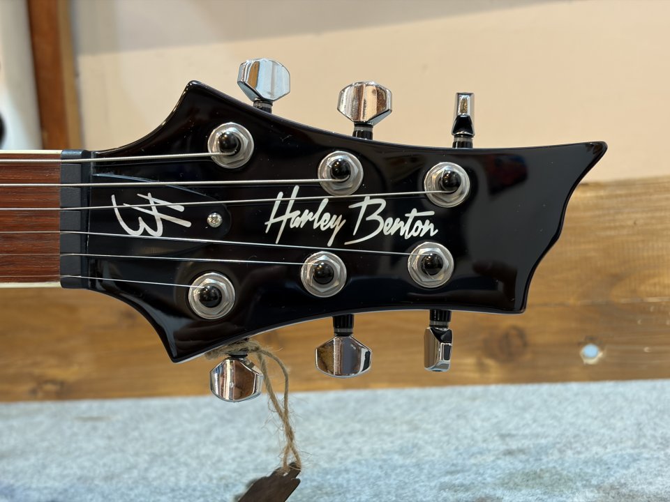 Harley Benton CST 24 Deluxe de segunda mano · Foto 3 de 9 · Las Palmas · 250 €