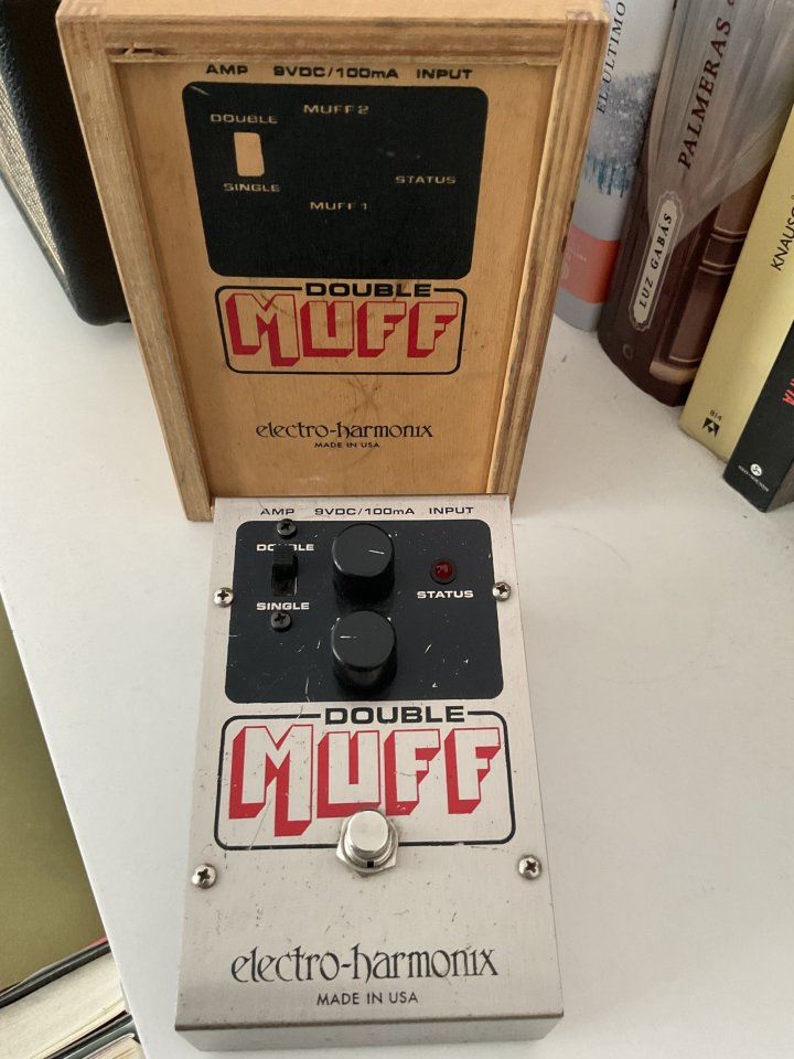Electro-Harmonix Double Muff special edition in wooden box de segunda mano · Foto 1 de 3 · Sevilla · 200 €