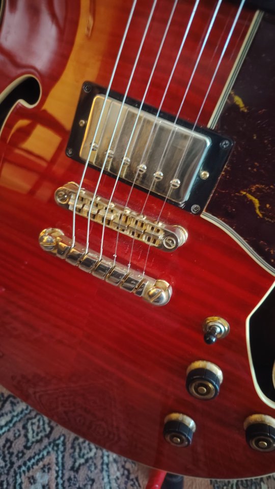 Ibanez AS93FM Transparent Cherry Red de segunda mano · Foto 6 de 10 · A Coruña