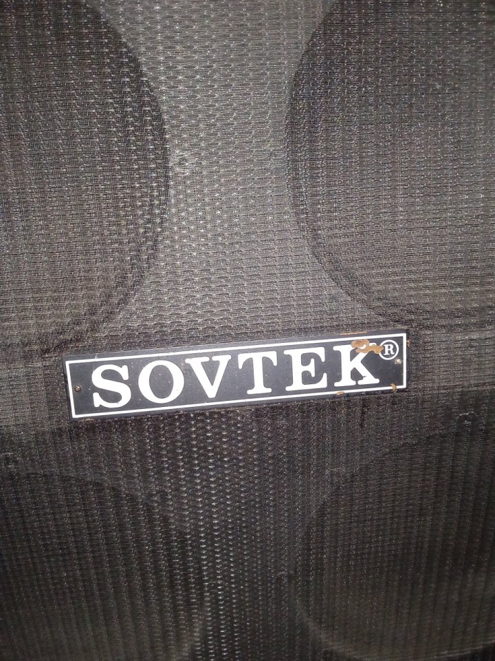 Pantalla sovtek 4x12 de segunda mano · Foto 3 de 4 · Cantabria · 200 €