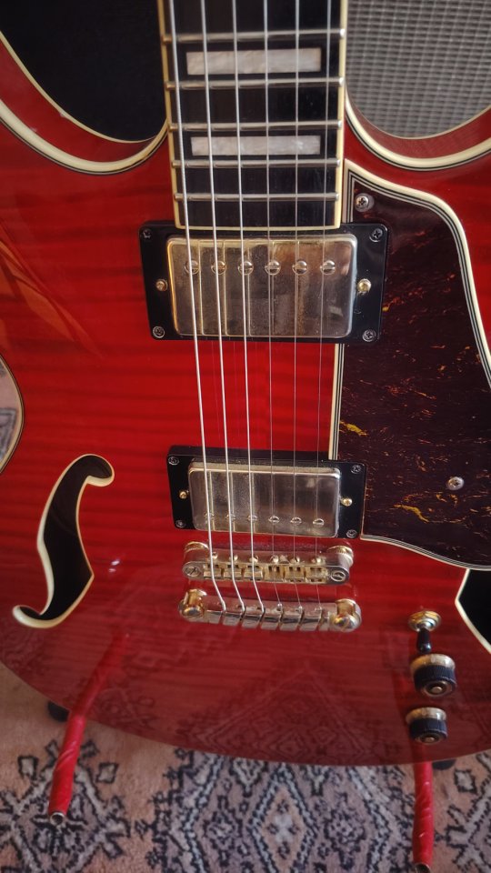 Ibanez AS93FM Transparent Cherry Red de segunda mano · Foto 8 de 10 · A Coruña