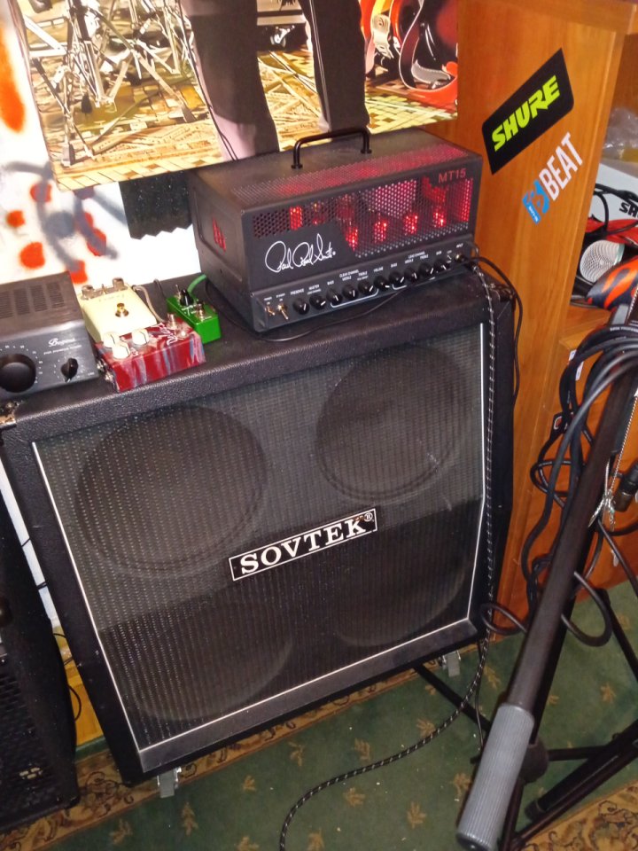 Pantalla sovtek 4x12 de segunda mano · Foto 4 de 4 · Cantabria · 200 €