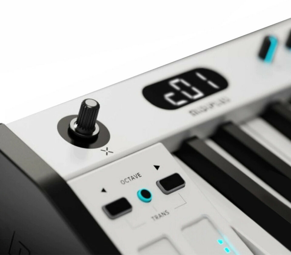 Midiplus X6 Series III Teclado Controlador MIDI 61 de segunda mano · Foto 10 de 10 · Lugo · 134 €