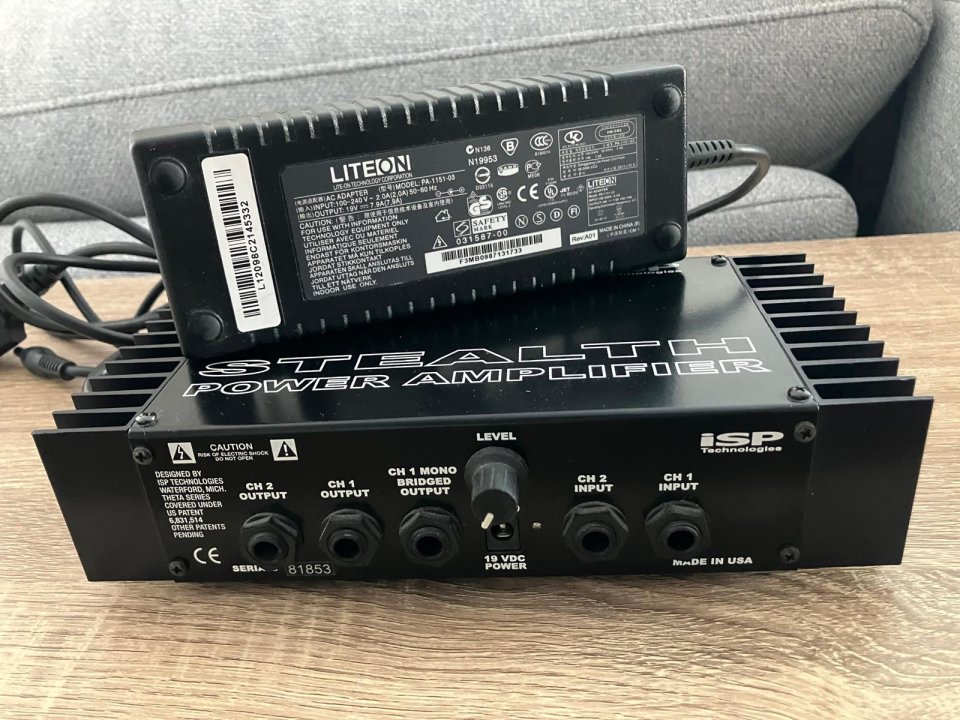 ISP Technologies Stealth Pro amplificator etapa de potencia 2 canales de segunda mano · Foto 3 de 3 · Madrid · 260 €