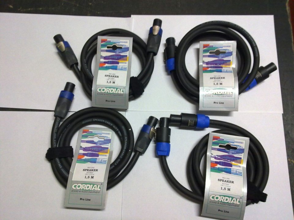 Mangueras Varias Dynacord de segunda mano · Huesca · 15 €