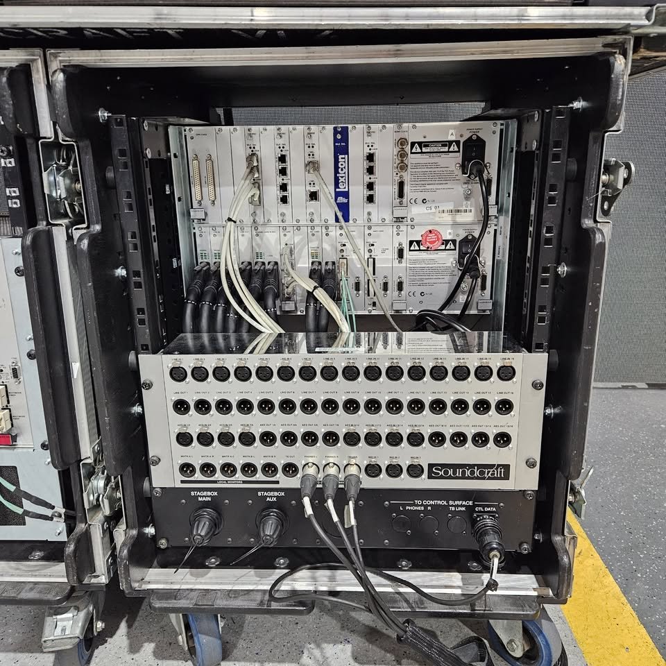 Soundcraft Vi400 3DSP 64in 24out + 4 AES