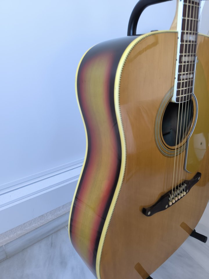 Fender Kingman de 1968