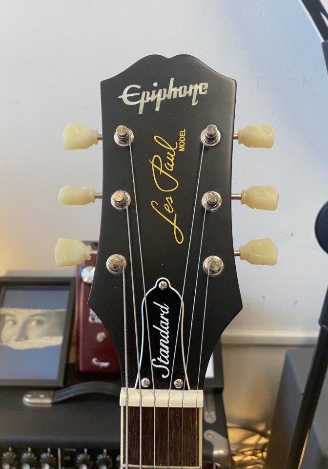Epiphone Les Paul Standard 1959 Aged Dark Burst de segunda mano · Foto 4 de 5 · Madrid · 700 €