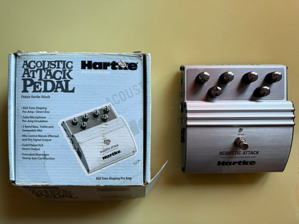 Previo Acoustic Atack Pedal Hartke. de segunda mano · Zamora · 30 €