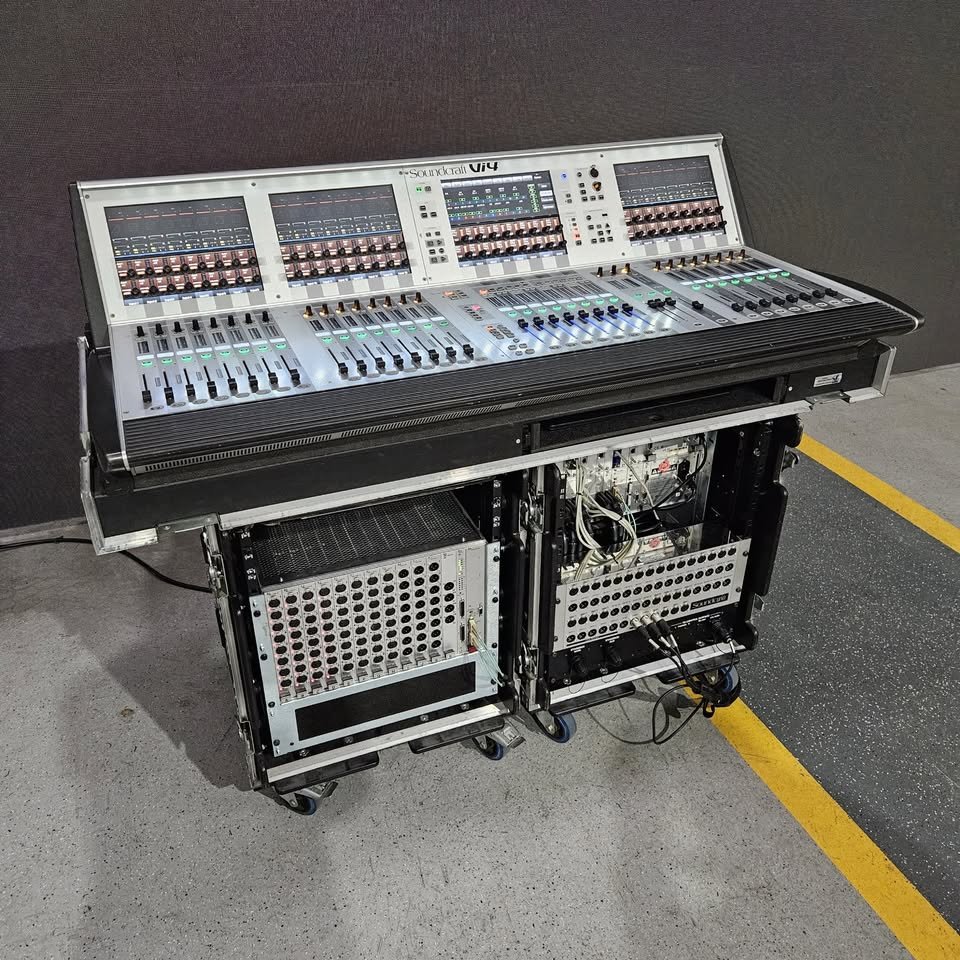 Soundcraft Vi400 3DSP 64in 24out + 4 AES