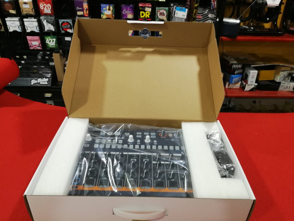 Arturia Drumbrute Impact ( Nuevo )