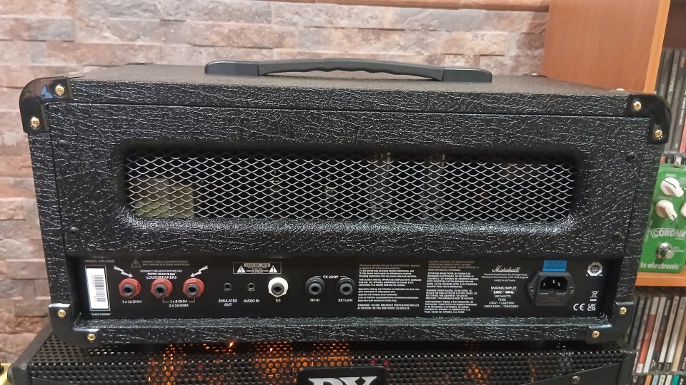 Cabezal Marshall DSL 20 de segunda mano · Foto 2 de 3 · Murcia · 300 €