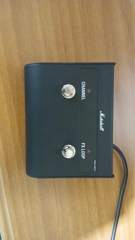 Cabezal Marshall DSL 20 de segunda mano · Foto 3 de 3 · Murcia · 300 €