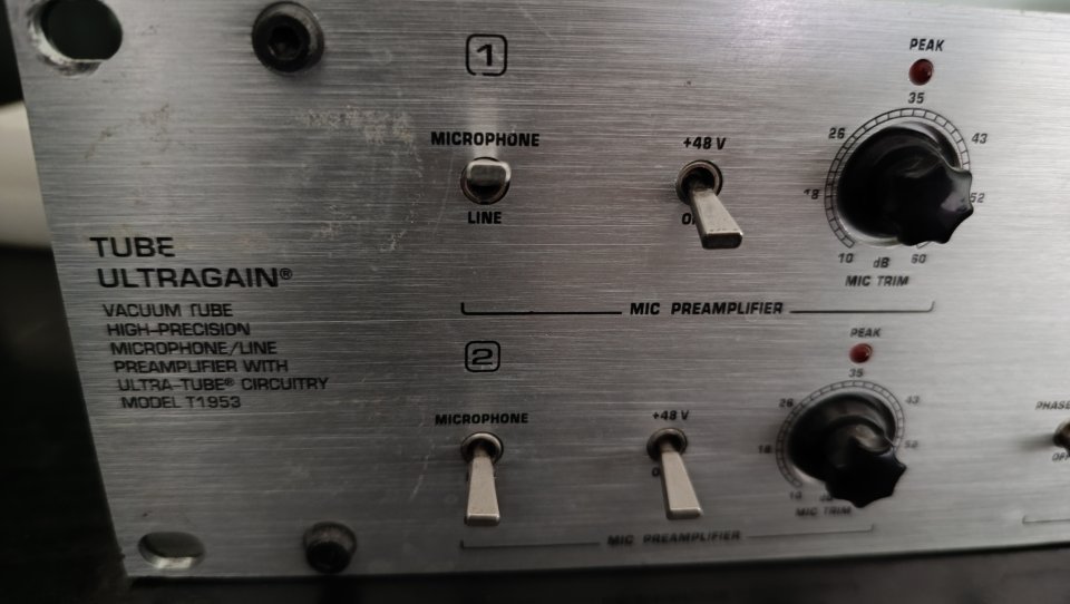 Behringer T1953