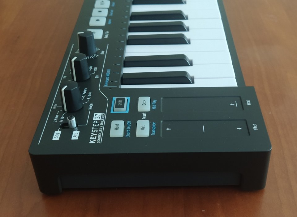 Arturia KeyStep 37 Controlador MIDI Black Edition de segunda mano · Foto 6 de 9 · Valencia · 130 €
