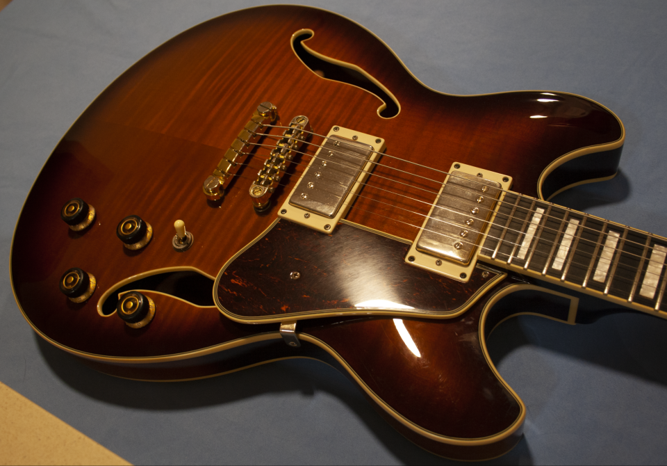 Guitarra Ibanez AS93 FM-VLS