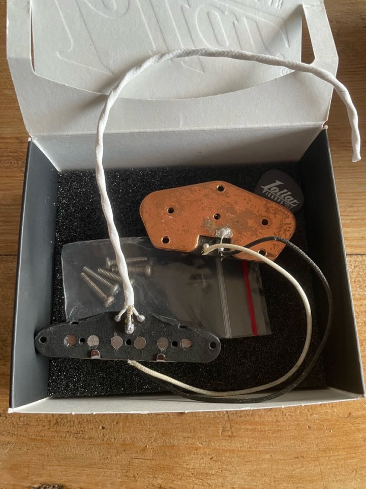 Pastillas Telecaster ESP T de segunda mano · Foto 3 de 3 · Barcelona · 100 €
