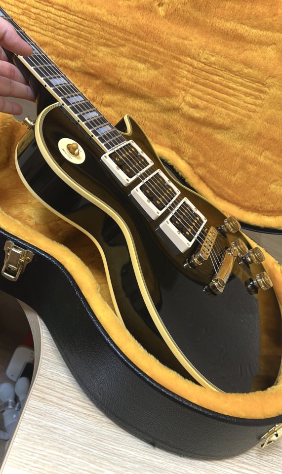 OFERTA FIN DE SEMANA Gibson Les Paul Custom Peter Frampton VOS Black Beauty 2025 Phenix de segunda mano · Foto 2 de 7 · Barcelona · 5100 €
