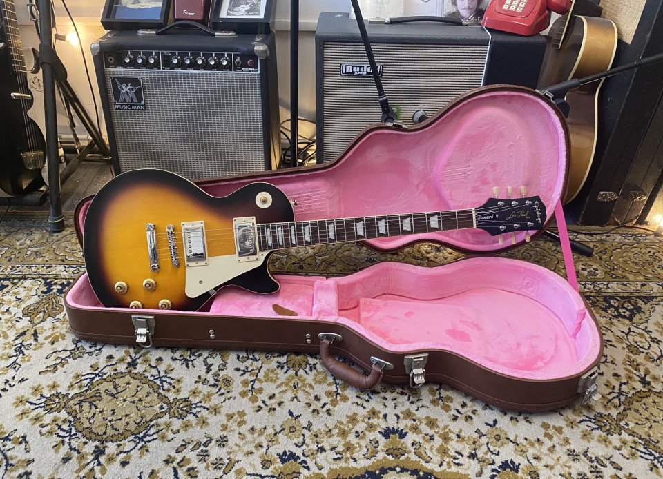 Epiphone Les Paul Standard 1959 Aged Dark Burst de segunda mano · Foto 5 de 5 · Madrid · 700 €