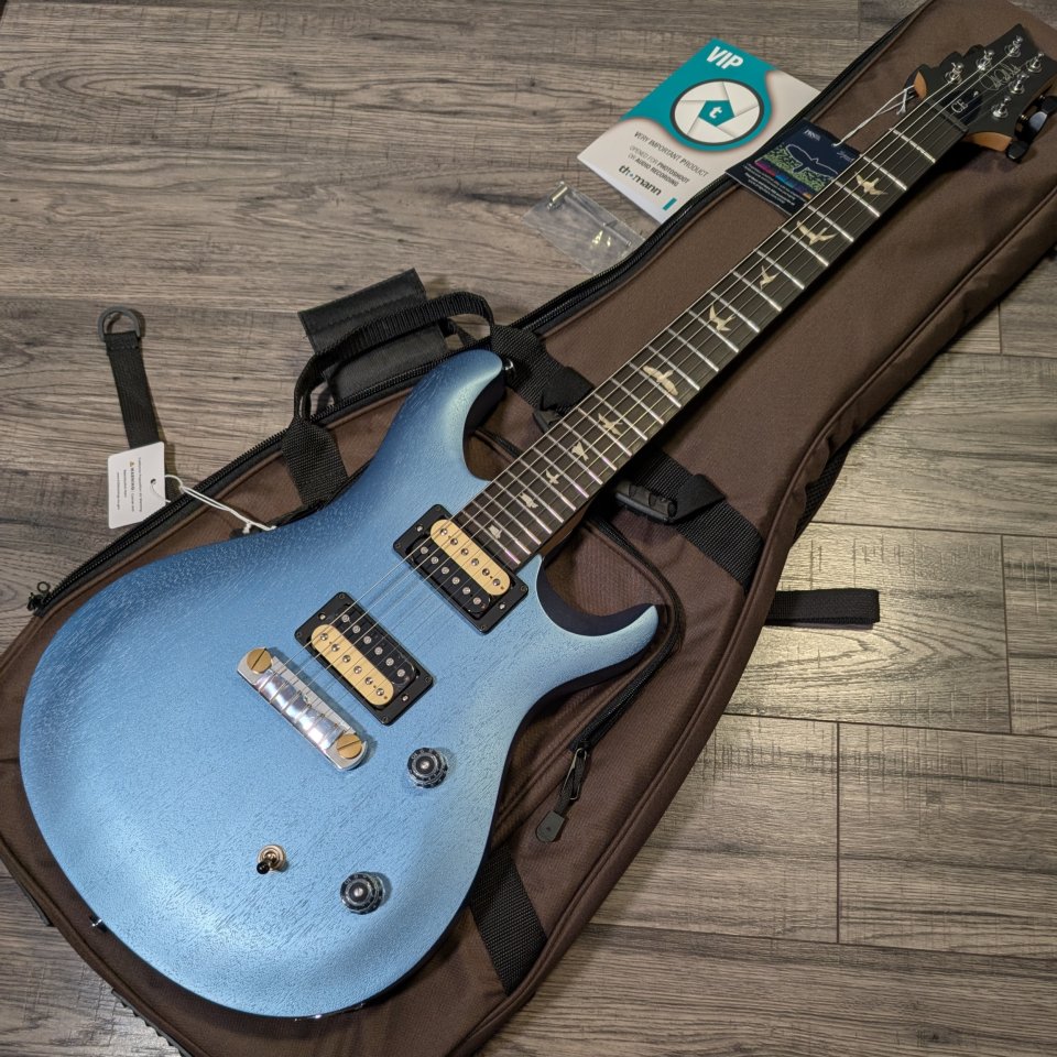 PRS SE CE24 Standard Stoptail Ice Blue Metallic de segunda mano · Foto 2 de 6 · SC Tenerife · 325 €