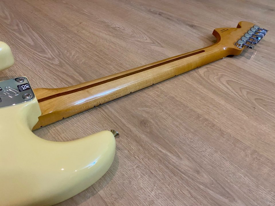 Fender Stratocaster Vintera II 70’s de segunda mano · Foto 9 de 10 · Pontevedra · 850 €