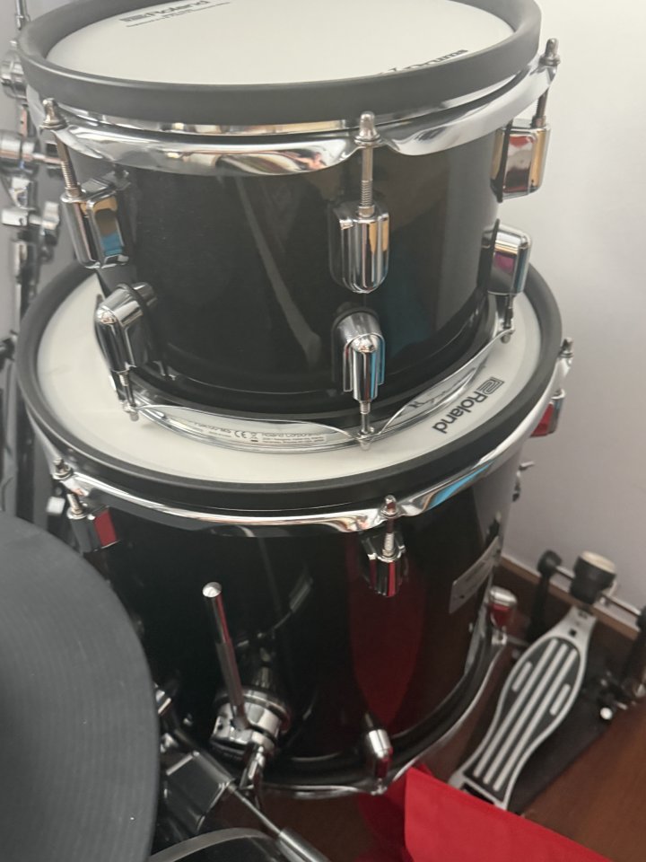 vendo Roland vad504 completa , con extras de segunda mano · Foto 8 de 10 · Almería · 2850 €
