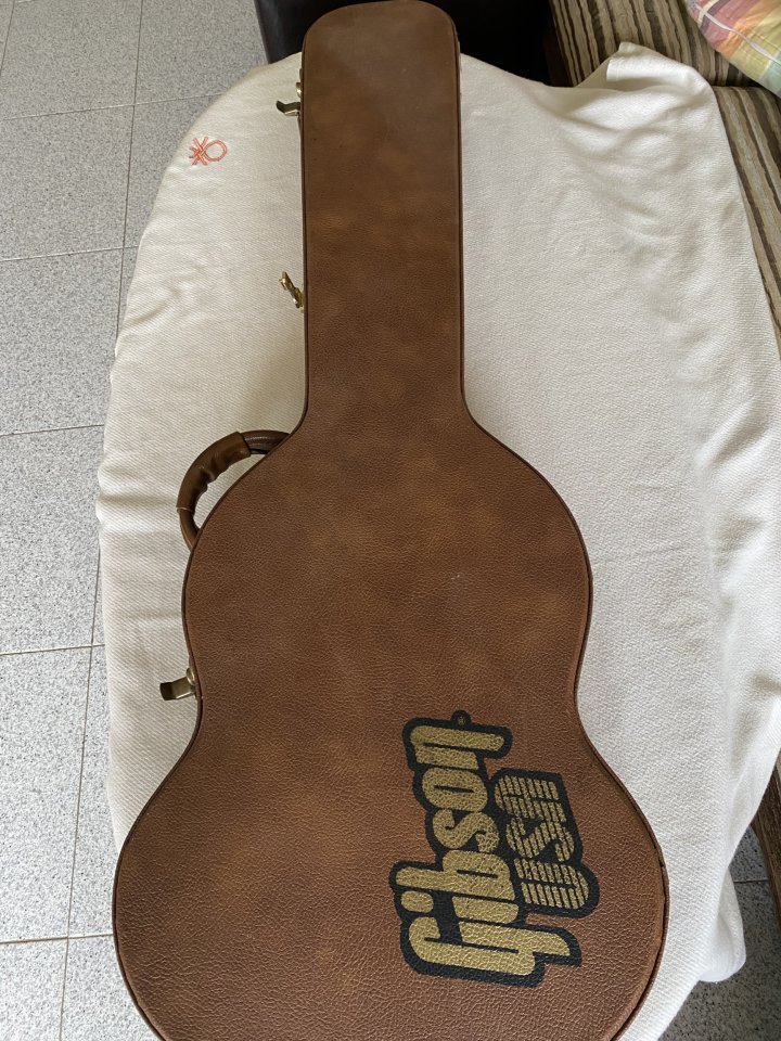 Gibson SG Standard año 2000