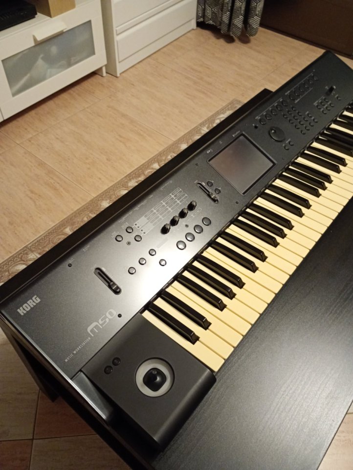Korg m50 61 de segunda mano · Foto 7 de 10 · Murcia · 250 €