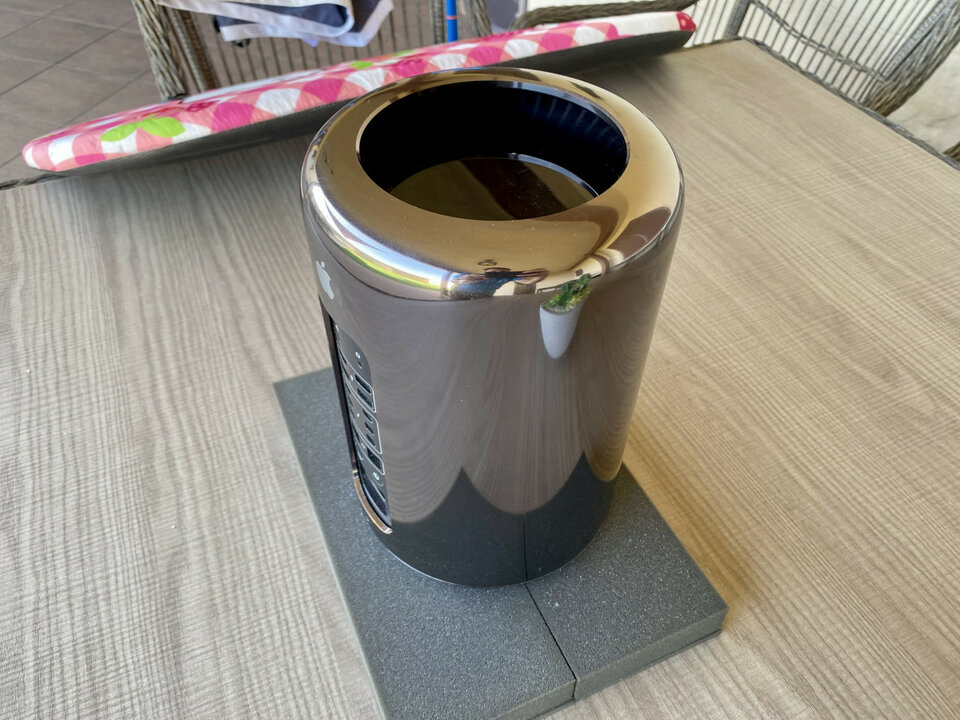 Vendo o Cambio: Mac Pro 10 core 64 gb Ram 2 TB SSD PCIE