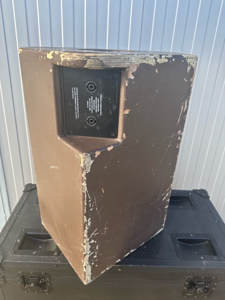 Monitores de escenario