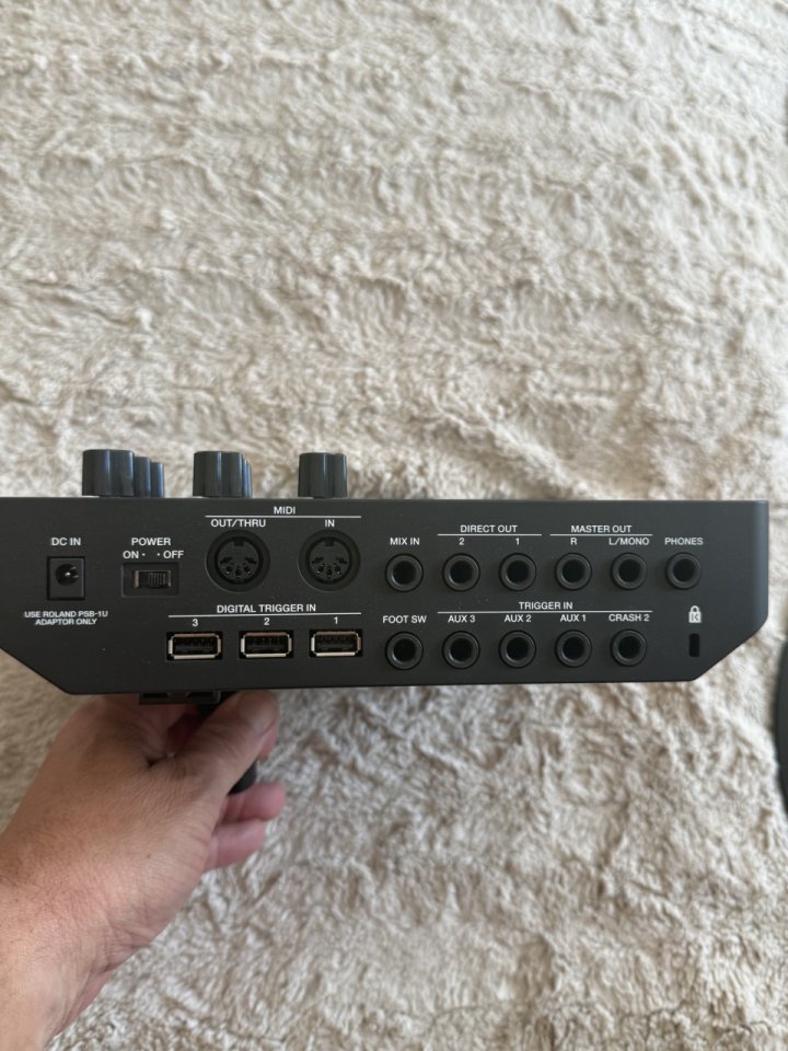 vendo Roland vad504 completa , con extras de segunda mano · Foto 3 de 10 · Almería · 2850 €