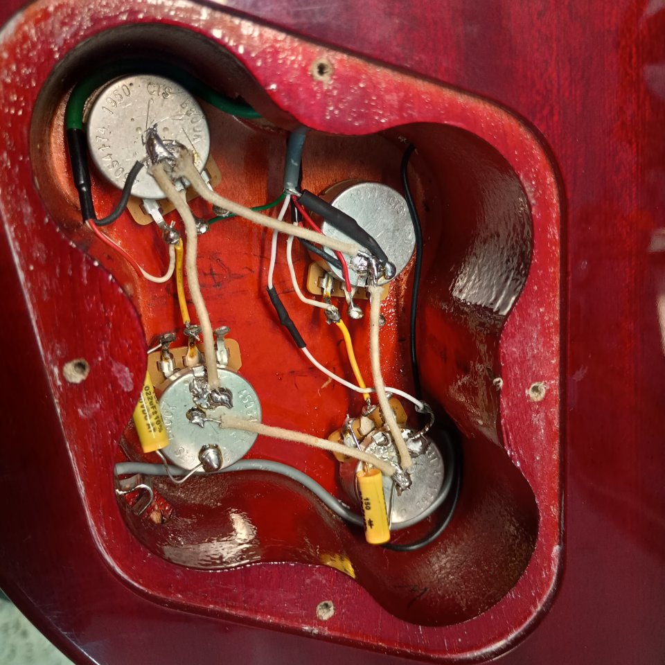 Epiphone Les Paul Standard 60's de segunda mano · Foto 2 de 9 · Málaga · 350 €