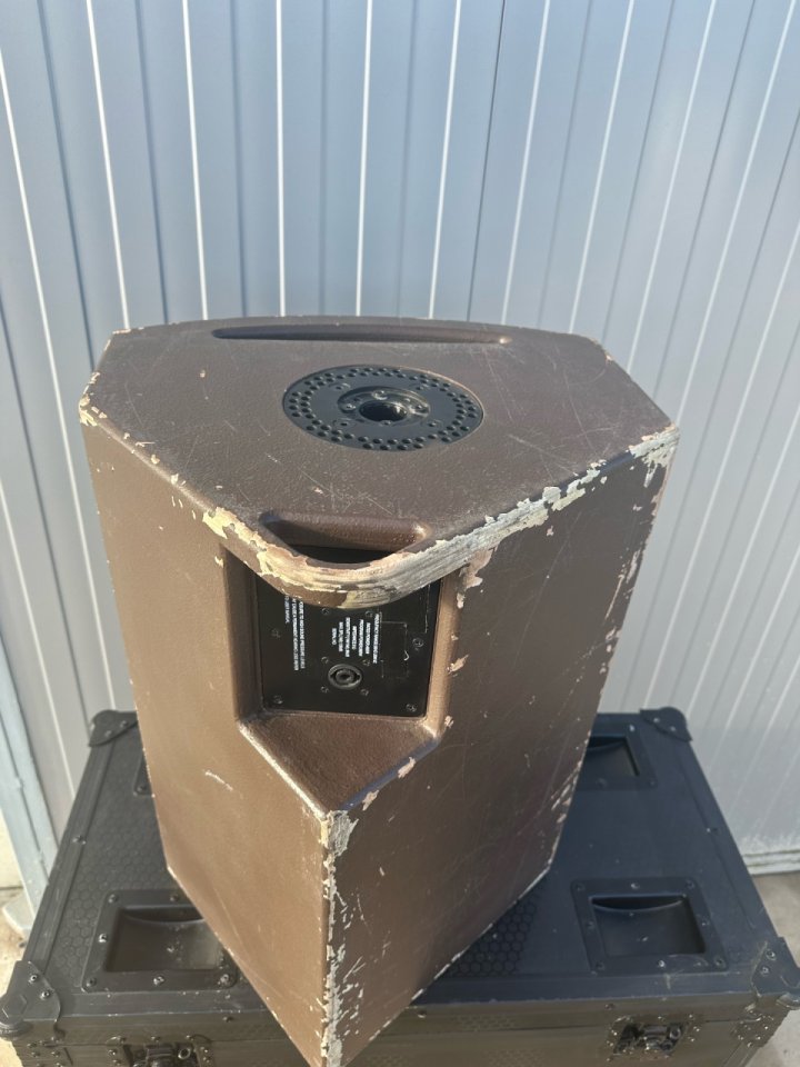 Monitores de escenario