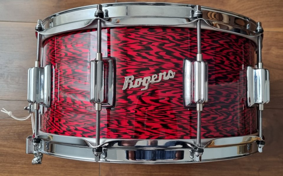 Rogers Dyna-Sonic 14" x 6.5" 37-RO Red Onyx - Beavertail