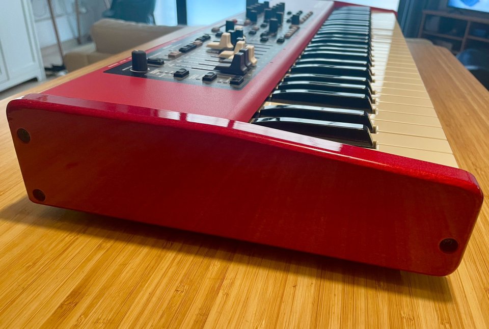 Nord Electro 5d 61 con funda de segunda mano · Foto 6 de 9 · Barcelona · 1250 €