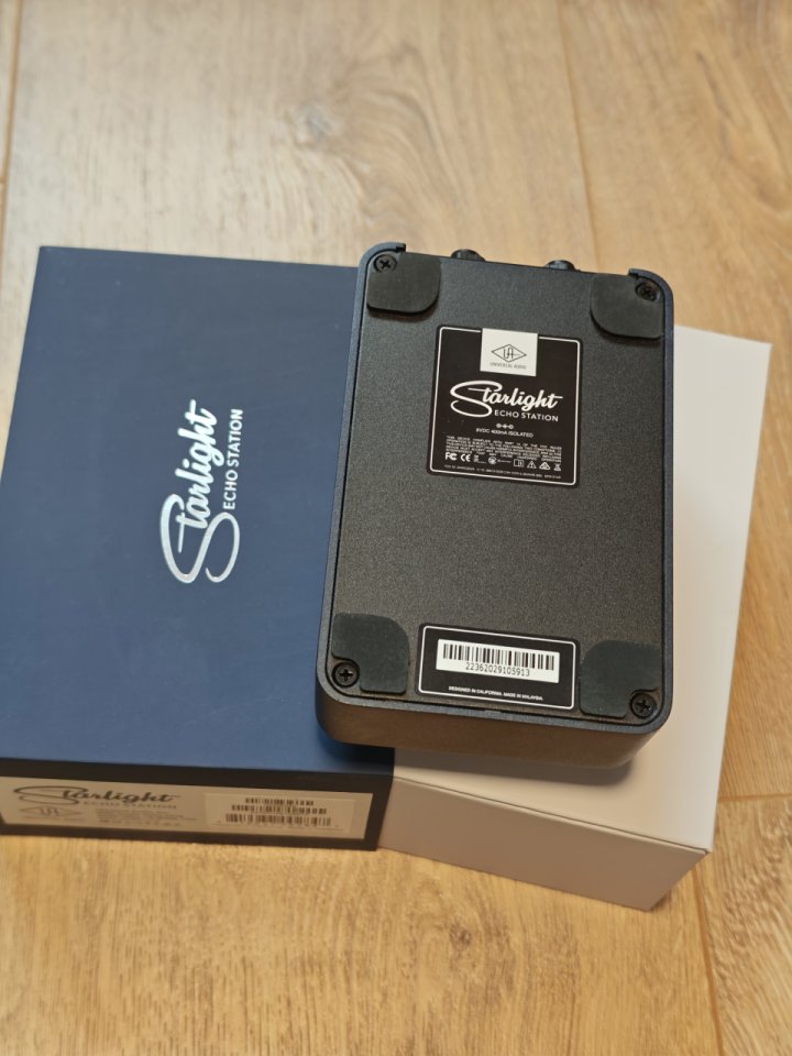 Universal Audio Starlight Echo Station Pedal de Delay de segunda mano · Foto 2 de 3 · Barcelona · 250 €