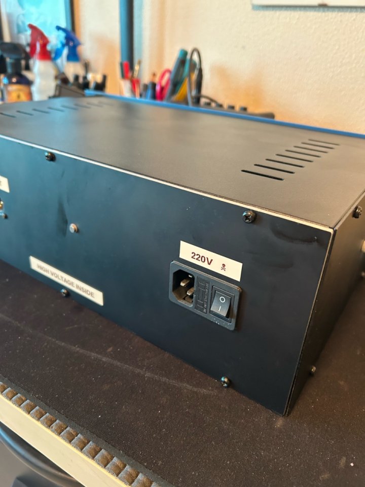 Ecualizador tipo PULTEC válvulas