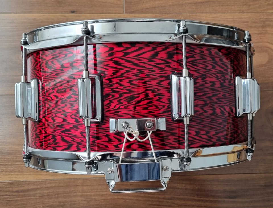 Rogers Dyna-Sonic 14" x 6.5" 37-RO Red Onyx - Beavertail