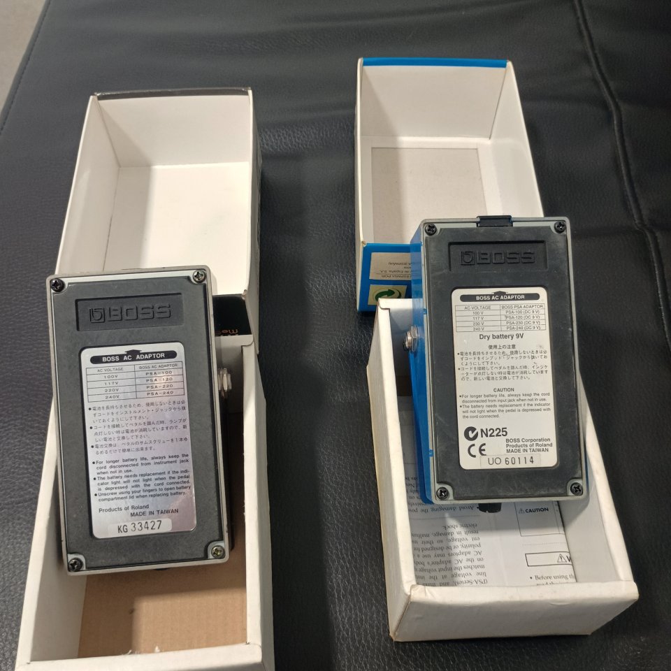 Pedales Boss cs3 y mt-2 de segunda mano · Foto 3 de 6 · Málaga · 120 €
