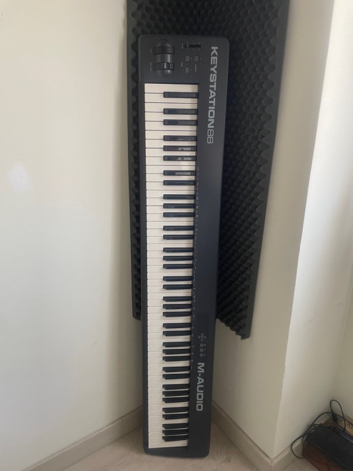 Controlador 88 Teclas M-Audio de segunda mano · Foto 3 de 6 · Madrid · 125 €