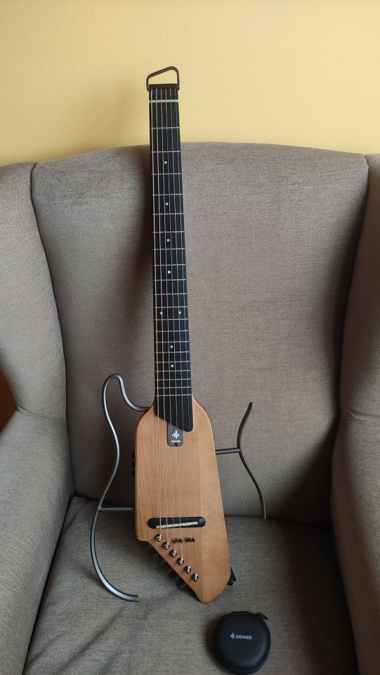 Guitarra DONNER HUSH-1 de segunda mano · Foto 1 de 7 · Cantabria · 150 €