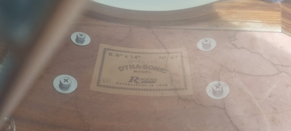 Rogers Dyna-Sonic 14" x 6.5" 37-RO Red Onyx - Beavertail